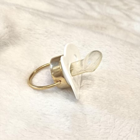 لهايه كرستال سماوي مع مشبك