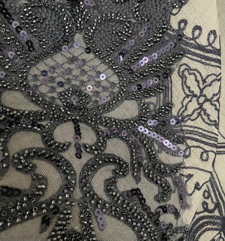 جلابيه رمادي وكحلي