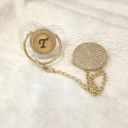 لهايه الأحرف شفافه مع مشبك