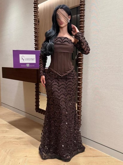 فستان سهره بني بتصميم الكورسيه الملكي