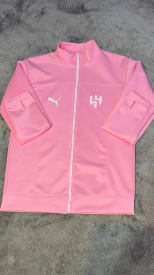 جاكيت ناديك المفضل