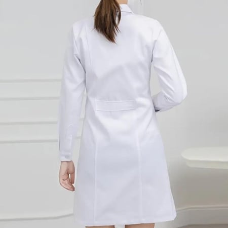 بالطو نسائي جميل جدا 5 زراير 3 جيوب 2 كبيره مع حزام صغير من الخلف ديكور والأكمام كبك