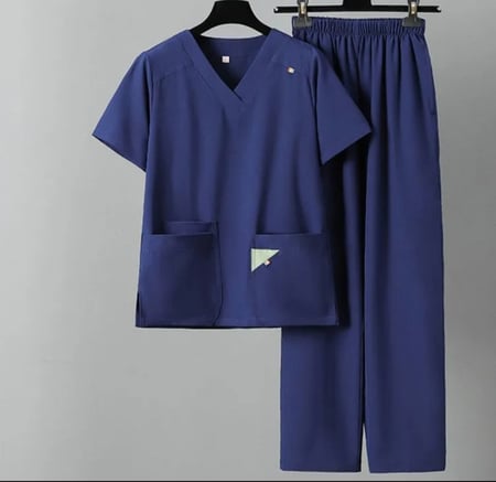 سكراب نسائي عصري متطور الرقبه V جميل فظفاظ 3جيوب البنطلون واسع من تحت لاستيك مع خيط 2جيوب الألوان جذابه والقماش ممتاز