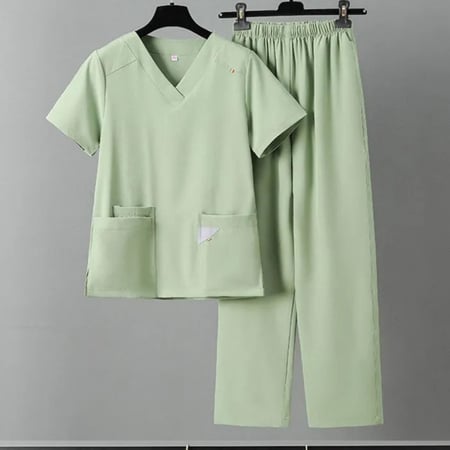 سكراب نسائي عصري متطور الرقبه V جميل فظفاظ 3جيوب البنطلون واسع من تحت لاستيك مع خيط 2جيوب الألوان جذابه والقماش ممتاز