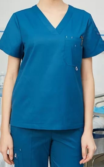 سكراب نسائي مطورVو2 فتحه جيوب ومفتوح من الجوانب+2جيب بالأعلى وجيب بالكتف طقم كامل و3جيوب البنطلون موديل رقم RASL009