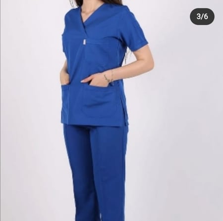 سكراب نسائي كامل فوق+تحت V الرقبه عصري مطور  3 جيوب +3 جيوب بالبنطلون مع لستك وخيط + جيب للقلم باليد موديل رقم RASL006