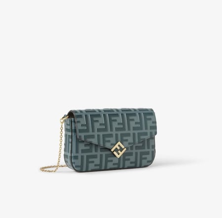 شنطة فندي fendi