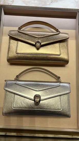 شنطة بولغري/لون فضي