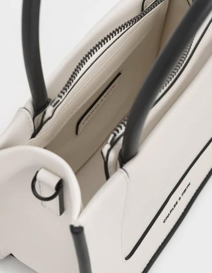 شنطة تشارلز اند كيث/مقاس مديم