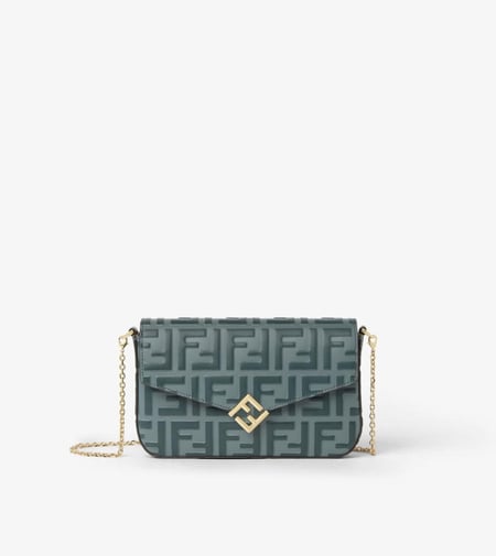 شنطة فندي fendi
