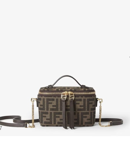شنطة فندي fendi/فانيتي