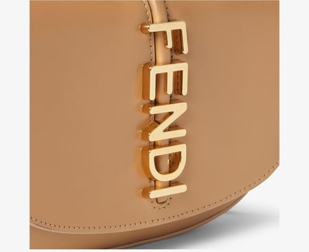 شنطة فندي fendi