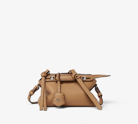 شنطة فندي fendi/مقاس ميني