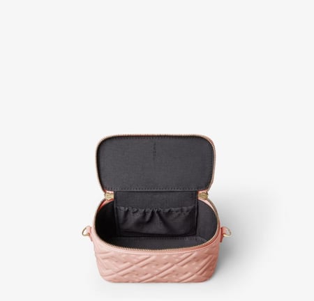 شنطة فندي fendi/فانيتي