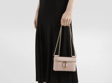 شنطة دولتشي اند غابانا