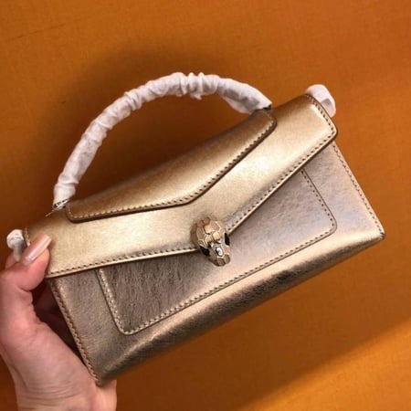 شنطة بولغري/لون ذهبي