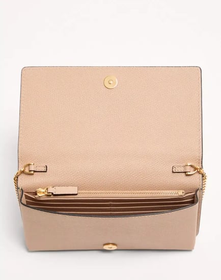 شنطة فالنتينو غارافاني