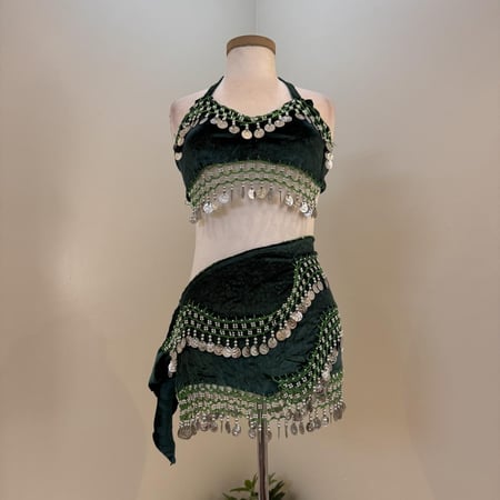 بدلة رقص شرقي قصيرة فوشي