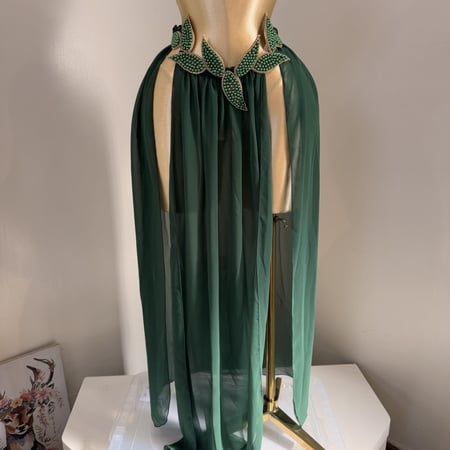 بدلة رقص شرقي فخمة وأنيقة متعددة الالوان