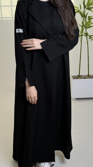 عباية جنى اسود