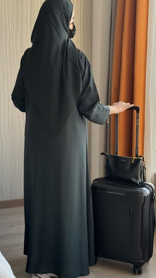 عباية نسناس زيتي