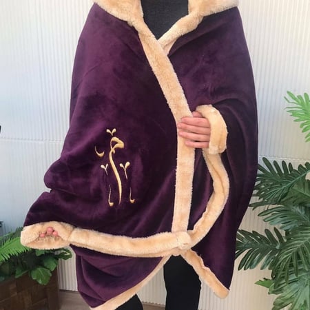 فروه نسائية شتوية بالاسم أنيقه ودافئة - متجر عهود