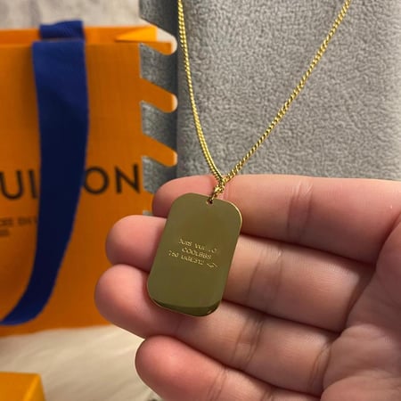 سلسال Dog Tag من لويس فيتون