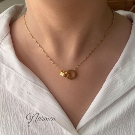 سلسال من مجموعة لوف من كارتير