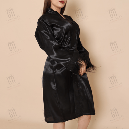 روب عروس لون أسود أطراف ريش