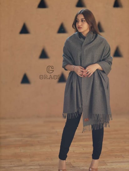 شال جوخ نسائي رصاصي GRACE