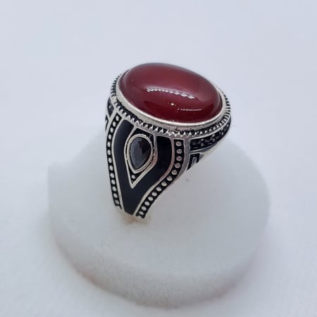 خاتم  فضة بعقيق يمني دم الغزال - ياقوت ستور