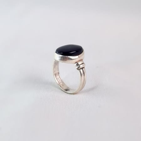 خاتم فضة رجالي حجر العقيق اليماني اسود