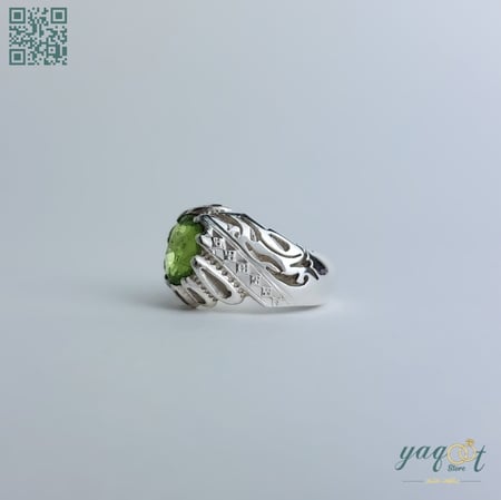 خاتم فضه صياغه يدويه مميزه مع حجر الزبرجد
