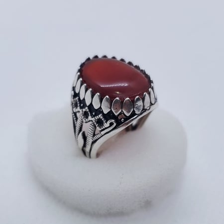 خاتم  فضة عقيق يمني أحمر - ياقوت ستور