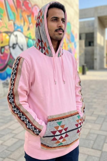 بلوفر وردي رجالي
