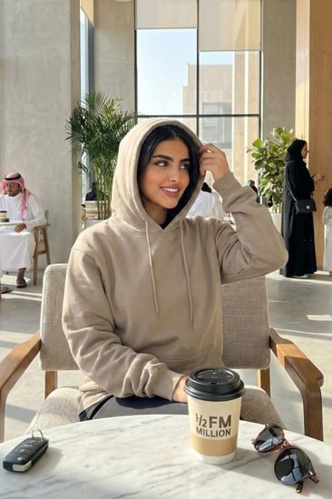 سويت شيرت بيج فاتح سادة للدوام والطلعات