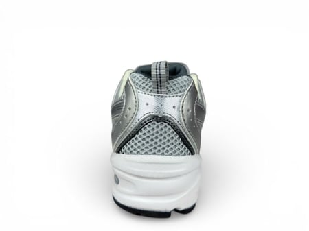 نيوبالانس 530 فضي