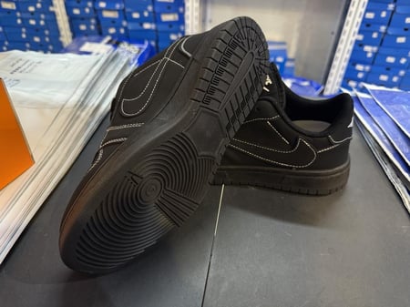 ترافسكوت اسود ( B )