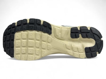 نايك ايرزوم زيتي