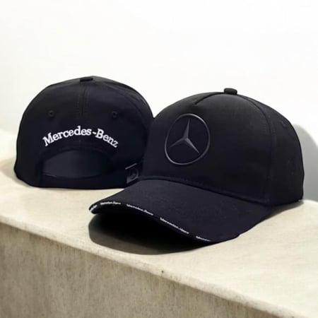 كاب Mercedes اسود