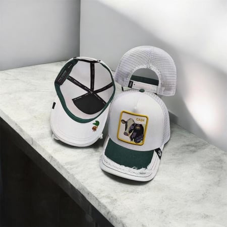 كاب ابيض CASH