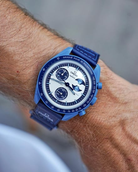 ساعة اوميغا سواتش مون سواتش
