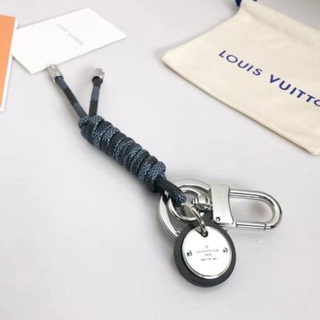 ميدالية لويس فيتون المميزة