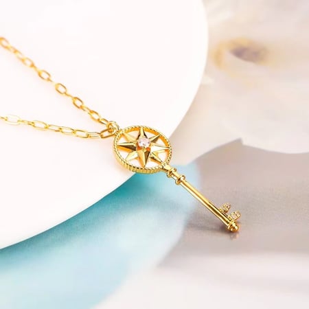 سلسال ديور Dior مفتاح