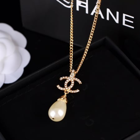 سلسال شانيل لولو