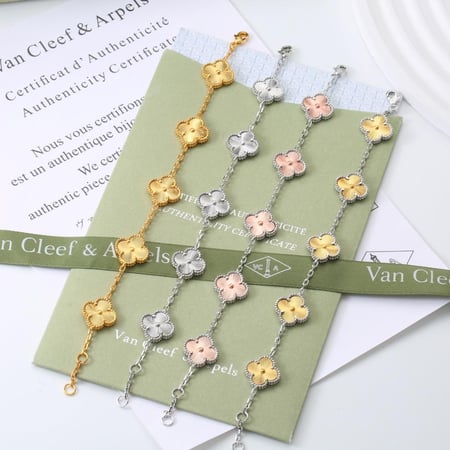 اسوارة فان كليف 5 وردات الجديدة