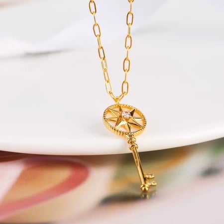 سلسال ديور Dior مفتاح