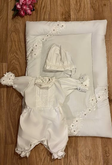 طقم مواليد لبس + مفرش