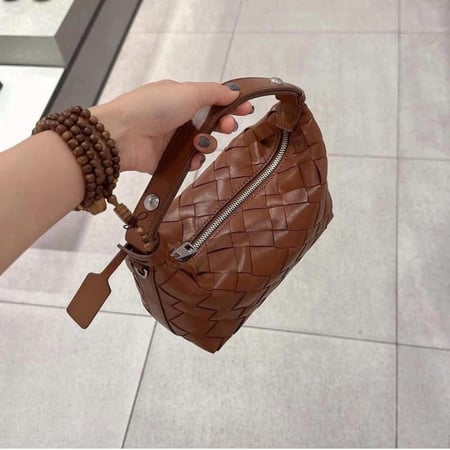 تشارلز اند كيث