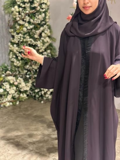 N34 عباية نص بشت - هدب اسود (بنفسجي غامق)